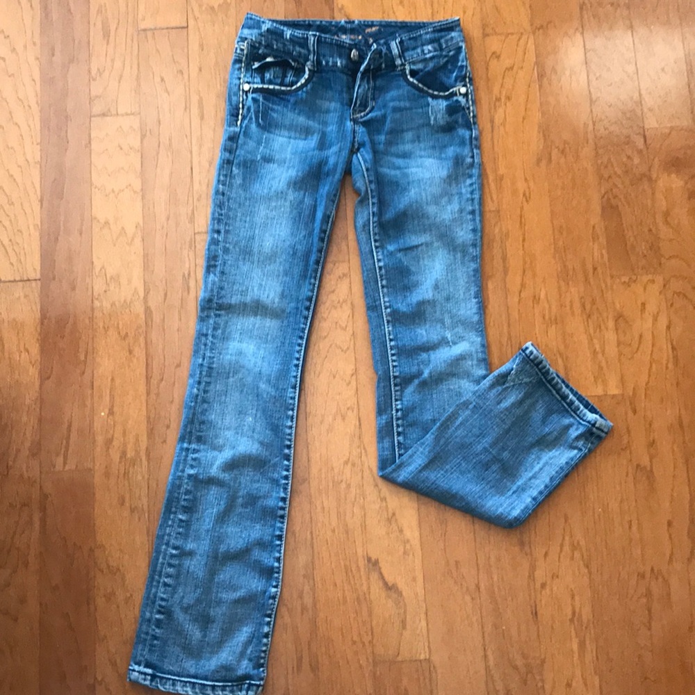 Straight leg blue jeans